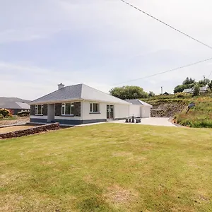https://coolnaharragill-lower.hotel-killarney.com
