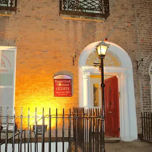 Baggot Court Townhouse Hotell